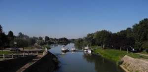 107. moorings on the Saone