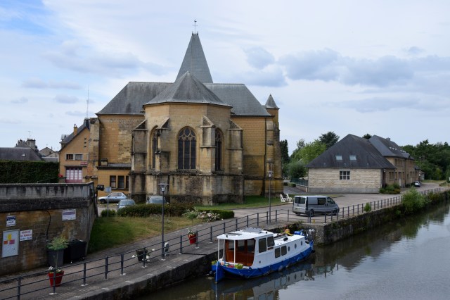 276. Mooring at Le Chesne