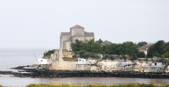 130. Overall view of Talmont-sur-Gironde