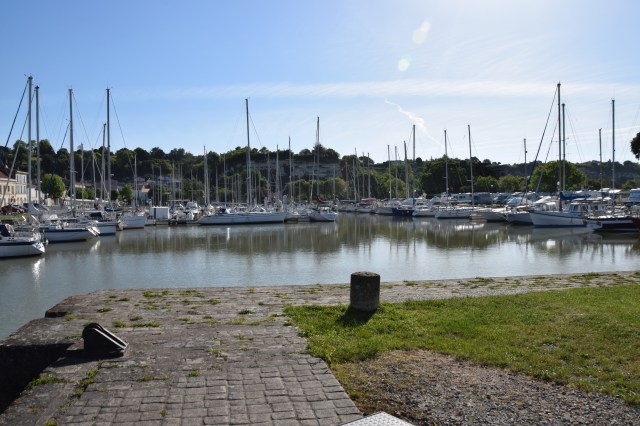 114. Port at Mortang-sur-Gironde