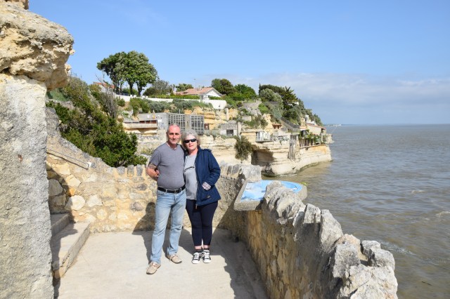 133. Mang &amp; Pete at Les Grottes Regulus